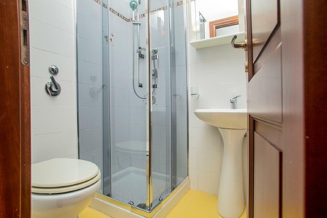 Ferienwohnung Bilocale Via Umbria Santa Teresa Gallura Exterior foto